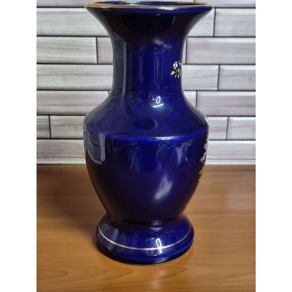 Japanese Cobalt Blue Peacock Vase - Picture 3 of 12